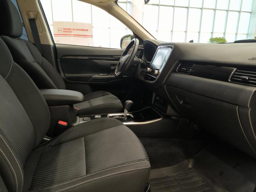 Mitsubishi Outlander III Рестайлинг 3 Казань  - изображение 13