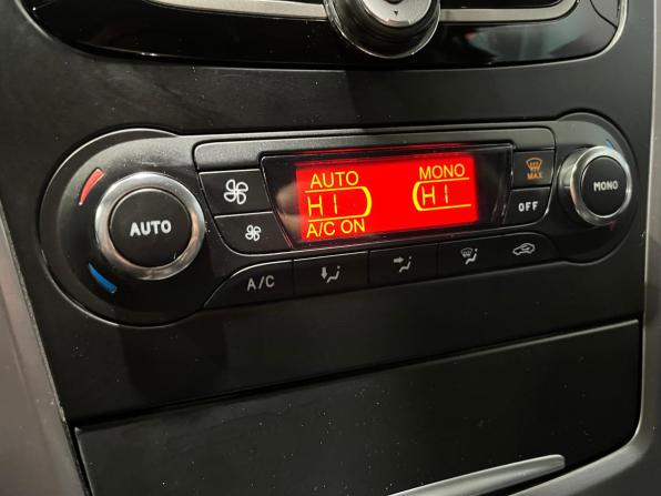 Ford Mondeo IV Рестайлинг с пробегом 2012 года, цена 689 000 рублей, 200266 км, седан, Автокод Объявления