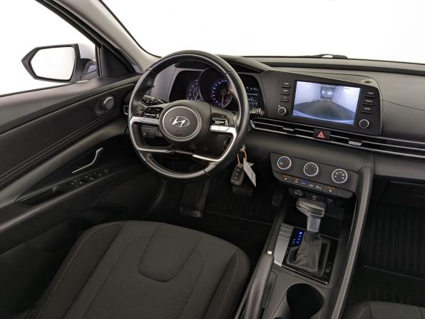 Hyundai Elantra VII (CN7) с пробегом 2022 года, цена 1 845 000 рублей, 70157 км, седан, Автокод Объявления