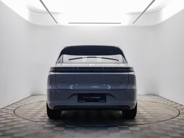 Li Auto (Lixiang) L6 I с пробегом 2024 года, цена 5 595 000 рублей, 65000 км, внедорожник, Автокод Объявления