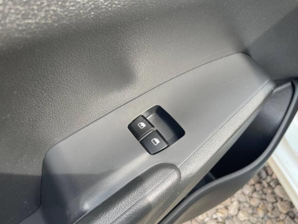 Hyundai Solaris II с пробегом 2019 года, цена 962 700 рублей, 174720 км, седан, Автокод Объявления