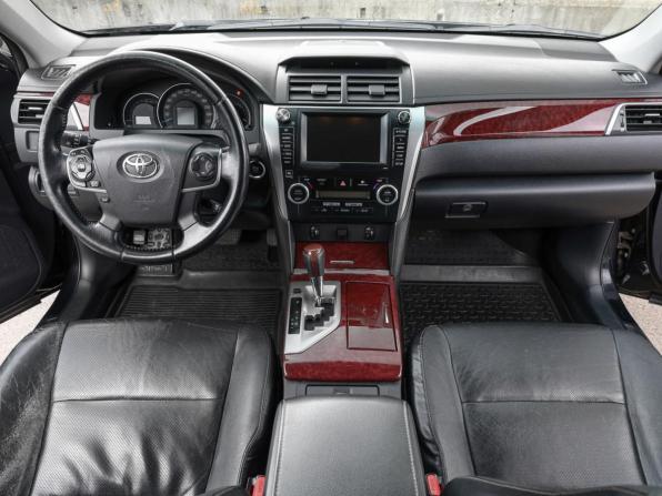 Toyota Camry VII (XV50) с пробегом 2012 года, цена 1 349 000 рублей, 307319 км, седан, Автокод Объявления