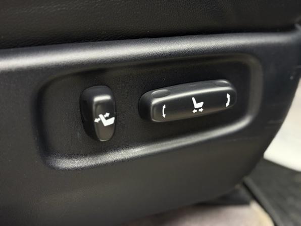 Toyota Land Cruiser 200 Series с пробегом 2011 года, цена 3 359 900 рублей, 218118 км, внедорожник, Автокод Объявления
