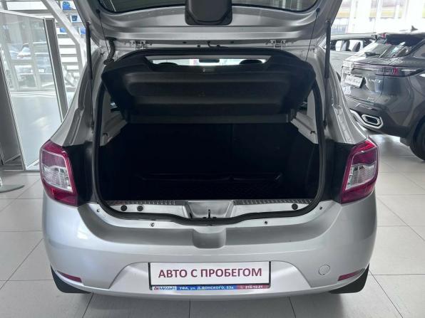 Renault Sandero II с пробегом 2016 года, цена 898 000 рублей, 108000 км, хэтчбек, Автокод Объявления