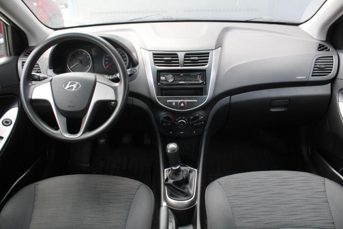 Hyundai Solaris I Рестайлинг с пробегом 2016 года, цена 995 000 рублей, 93550 км, седан, Автокод Объявления