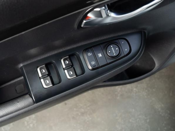 Kia Rio IV с пробегом 2020 года, цена 1 470 000 рублей, 140501 км, хэтчбек, Автокод Объявления