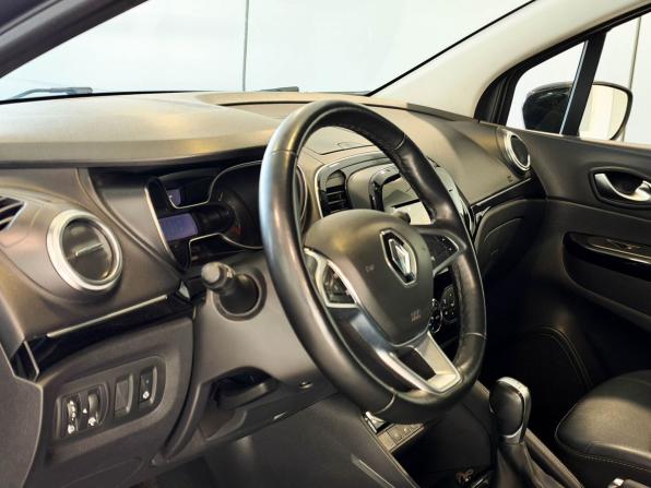 Renault Kaptur I Рестайлинг с пробегом 2020 года, цена 1 697 000 рублей, 98287 км, внедорожник, Автокод Объявления