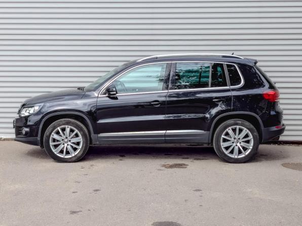 Volkswagen Tiguan I Рестайлинг с пробегом 2015 года, цена 1 795 000 рублей, 92076 км, внедорожник, Автокод Объявления