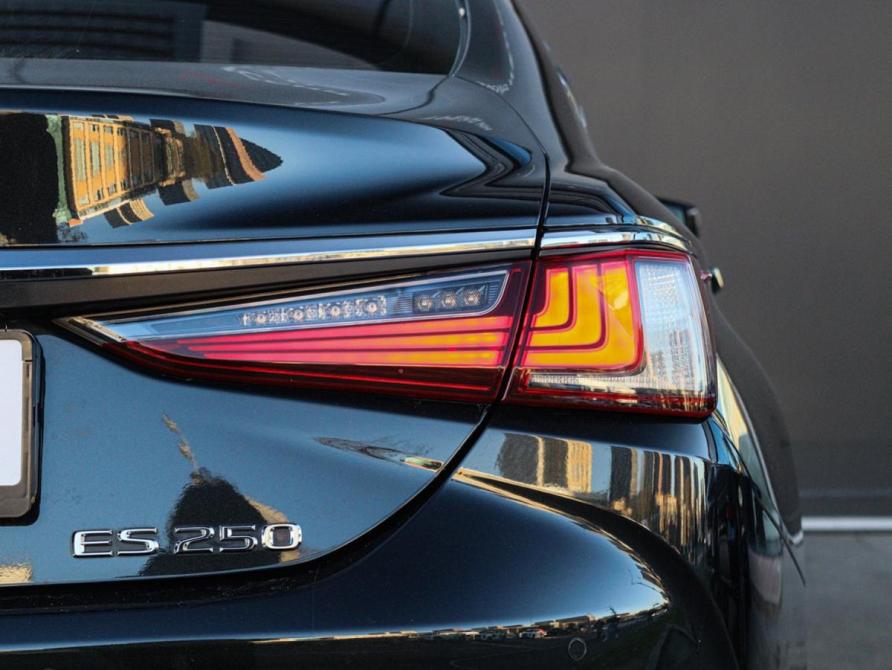 Lexus ES VII Рестайлинг Москва  - изображение 8