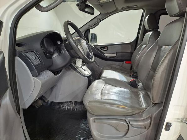 Hyundai Grand Starex I Рестайлинг с пробегом 2016 года, цена 2 299 000 рублей, 248000 км, минивэн, Автокод Объявления