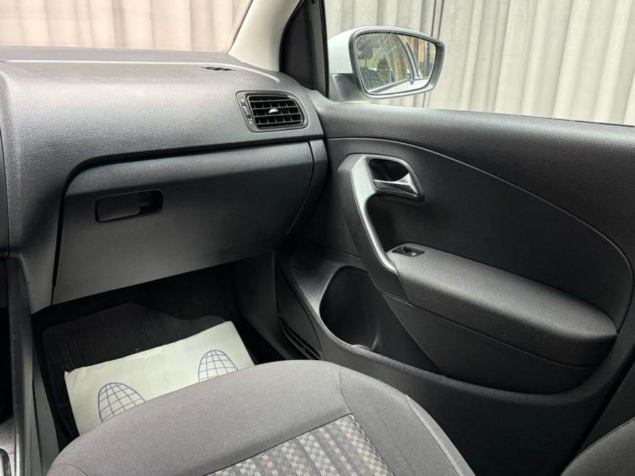 Volkswagen Polo V Рестайлинг Ижевск  - изображение 12