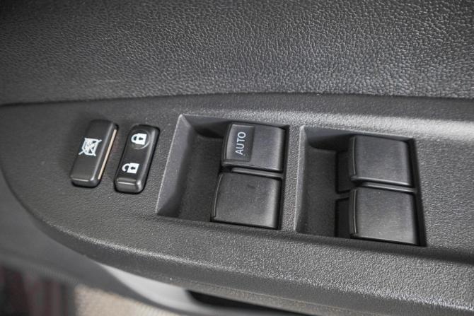 Toyota Ractis II с пробегом 2014 года, цена 899 000 рублей, 121600 км, хэтчбек, Автокод Объявления