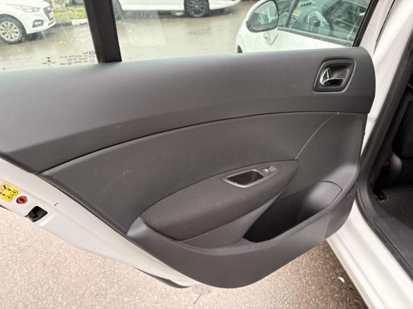 Peugeot 408 I с пробегом 2015 года, цена 739 000 рублей, 125358 км, седан, Автокод Объявления