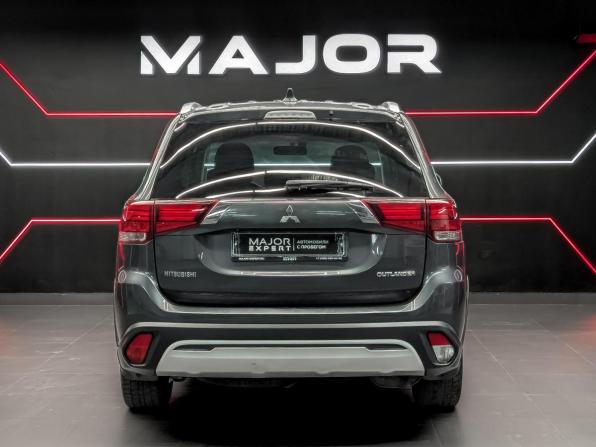 Mitsubishi Outlander III Рестайлинг 3 с пробегом 2019 года, цена 1 775 000 рублей, 150952 км, внедорожник, Автокод Объявления