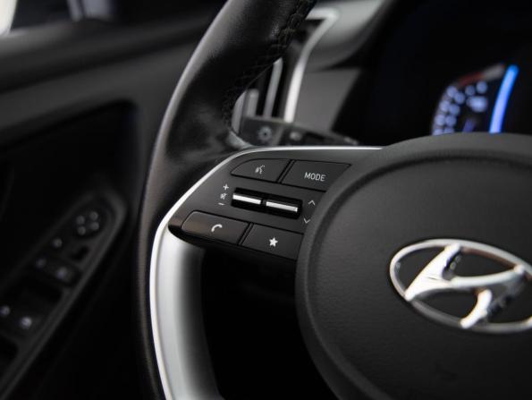Hyundai Creta II с пробегом 2021 года, цена 1 975 000 рублей, 111103 км, внедорожник, Автокод Объявления