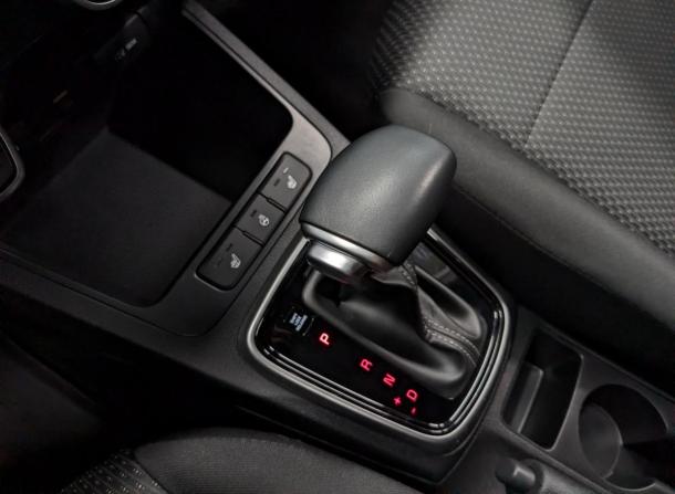 Kia Rio IV Рестайлинг с пробегом 2021 года, цена 1 725 000 рублей, 35989 км, седан, Автокод Объявления