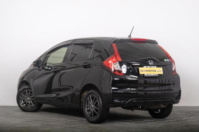 Honda Fit III Рестайлинг с пробегом 2019 года, цена 1 259 000 рублей, 87000 км, хэтчбек, Автокод Объявления