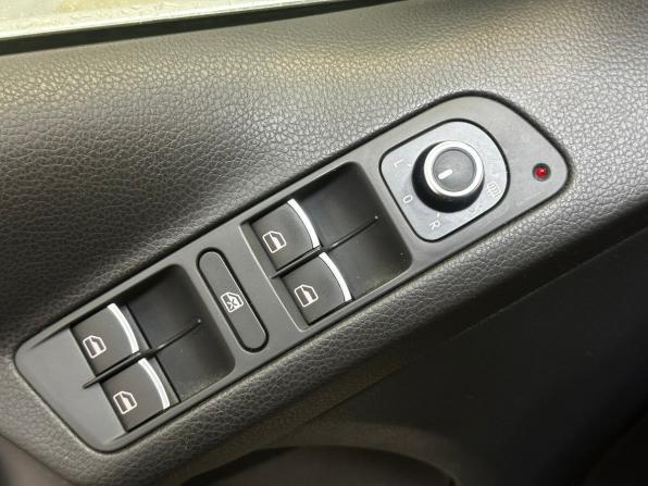 Volkswagen Tiguan I Рестайлинг с пробегом 2012 года, цена 1 199 000 рублей, 179835 км, внедорожник, Автокод Объявления