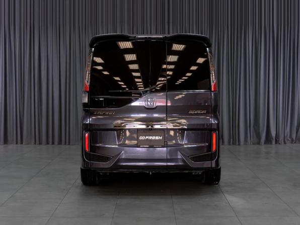Honda Stepwgn V с пробегом 2016 года, цена 2 249 000 рублей, 189330 км, минивэн, Автокод Объявления