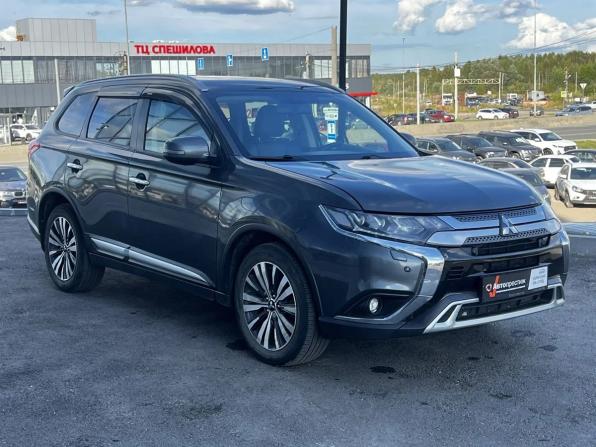 Mitsubishi Outlander III Рестайлинг 3 с пробегом 2020 года, цена 2 695 000 рублей, 93148 км, внедорожник, Автокод Объявления