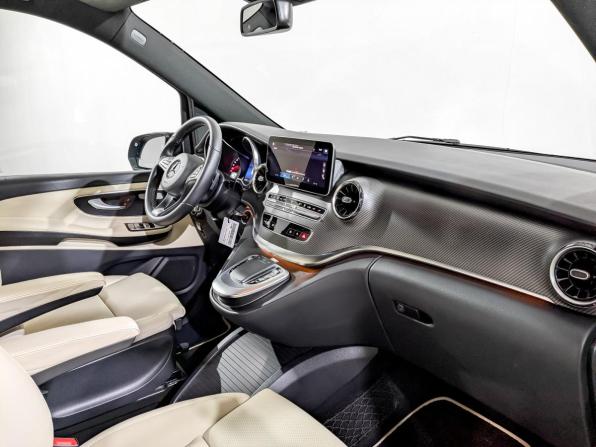 Mercedes-Benz V-Класс III (W447) Рестайлинг с пробегом 2023 года, цена 9 200 000 рублей, 72885 км, минивэн, Автокод Объявления