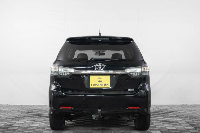 Toyota Wish II Рестайлинг с пробегом 2016 года, цена 1 749 000 рублей, 154000 км, минивэн, Автокод Объявления