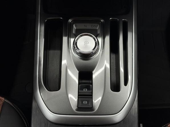 Haval Jolion I Рестайлинг с пробегом 2024 года, цена 2 170 000 рублей, 25565 км, внедорожник, Автокод Объявления