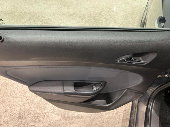 Opel Astra J Рестайлинг с пробегом 2013 года, цена 679 000 рублей, 149447 км, седан, Автокод Объявления