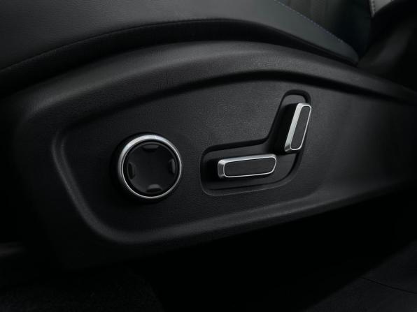 Geely Atlas II с пробегом 2024 года, цена 3 050 000 рублей, 6705 км, внедорожник, Автокод Объявления