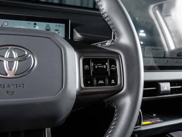 Toyota RAV4 VI (XA60) с пробегом 2026 года, цена 4 400 000 рублей, 88 км, внедорожник, Автокод Объявления
