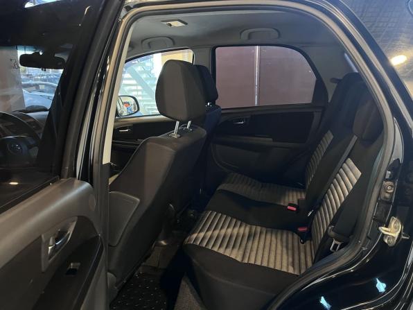 Suzuki SX4 I (Classic) Рестайлинг с пробегом 2010 года, цена 789 000 рублей, 176682 км, хэтчбек, Автокод Объявления