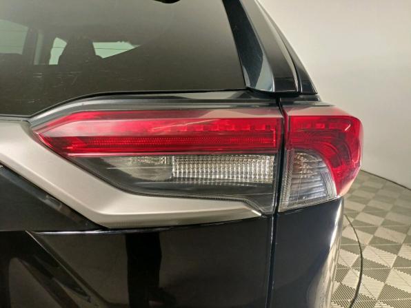 Toyota RAV4 V (XA50) с пробегом 2021 года, цена 3 275 000 рублей, 92000 км, внедорожник, Автокод Объявления