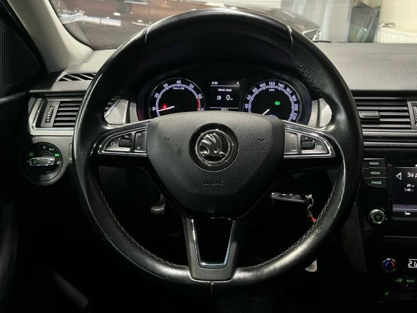Skoda Rapid I Рестайлинг с пробегом 2019 года, цена 1 260 000 рублей, 131600 км, лифтбек, Автокод Объявления