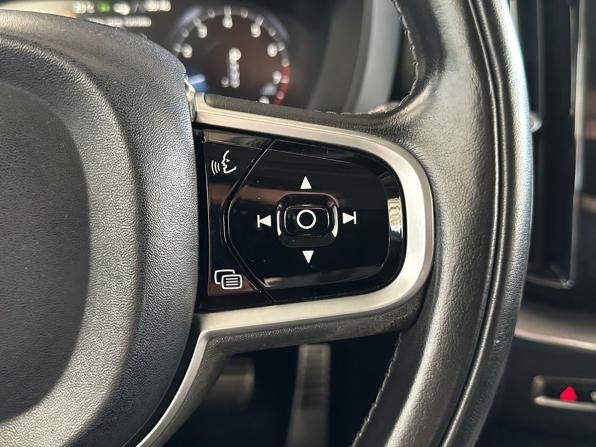 Volvo XC60 II с пробегом 2018 года, цена 3 125 000 рублей, 115471 км, внедорожник, Автокод Объявления