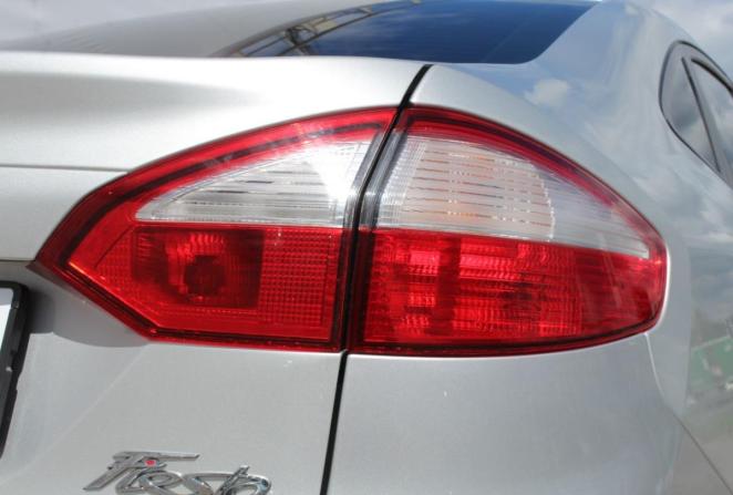 Ford Fiesta Mk6 Рестайлинг с пробегом 2015 года, цена 830 000 рублей, 154636 км, седан, Автокод Объявления