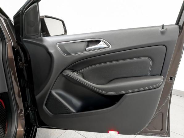Mercedes-Benz B-Класс II (W246) Рестайлинг с пробегом 2015 года, цена 1 450 000 рублей, 152756 км, хэтчбек, Автокод Объявления