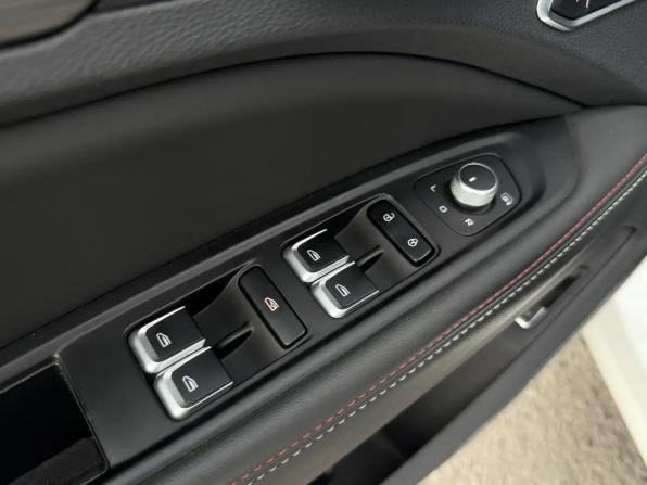 Geely Tugella I Рестайлинг с пробегом 2023 года, цена 3 548 000 рублей, 15005 км, внедорожник, Автокод Объявления
