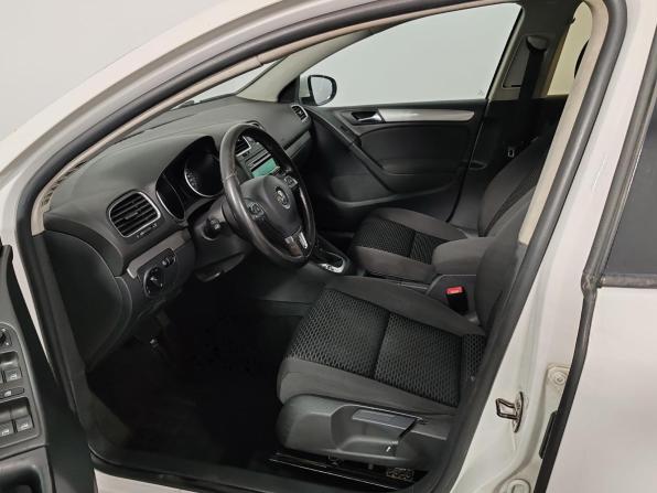 Volkswagen Golf VI с пробегом 2011 года, цена 555 000 рублей, 281250 км, хэтчбек, Автокод Объявления