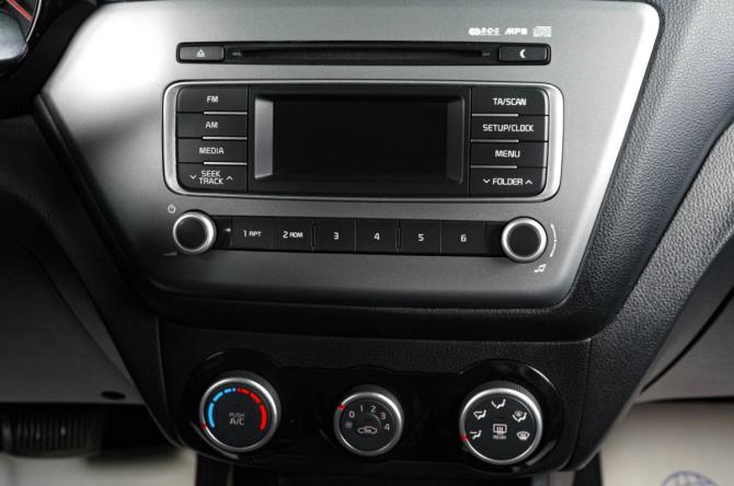 Kia Rio III Рестайлинг с пробегом 2015 года, цена 1 149 000 рублей, 149200 км, седан, Автокод Объявления