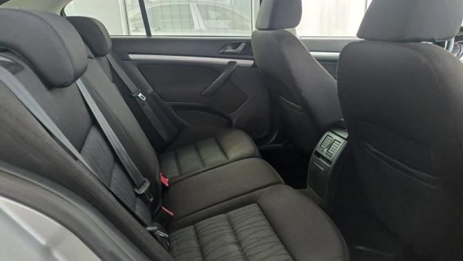 Skoda Octavia II (A5) Рестайлинг с пробегом 2013 года, цена 741 000 рублей, 262000 км, лифтбек, Автокод Объявления