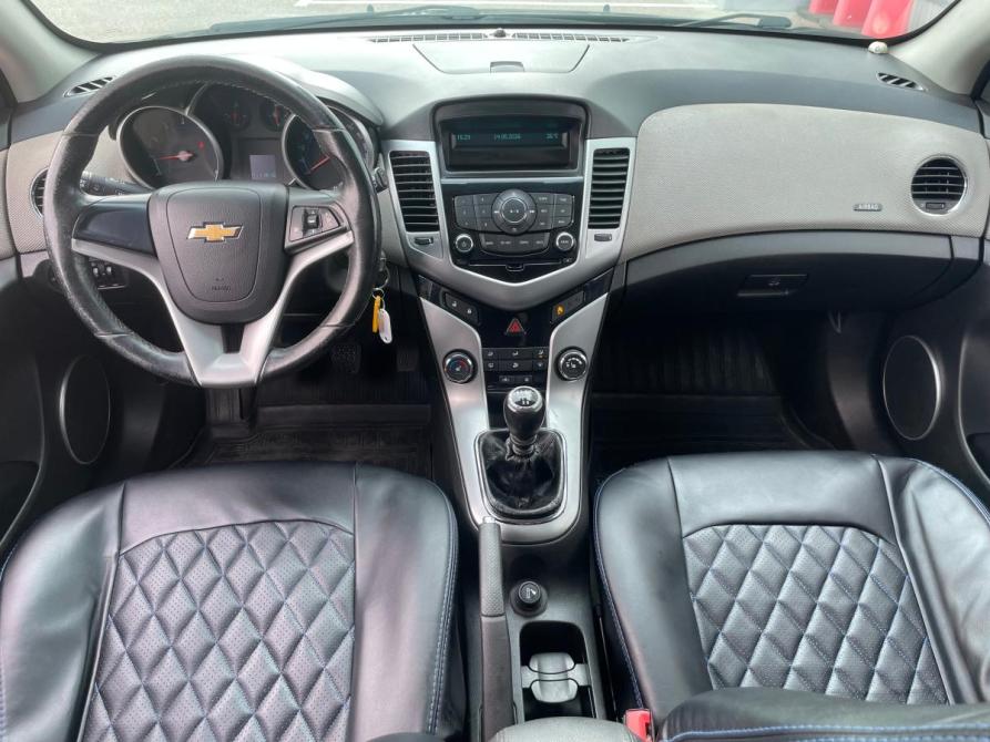Chevrolet Cruze I Рестайлинг Стерлитамак  - изображение 17