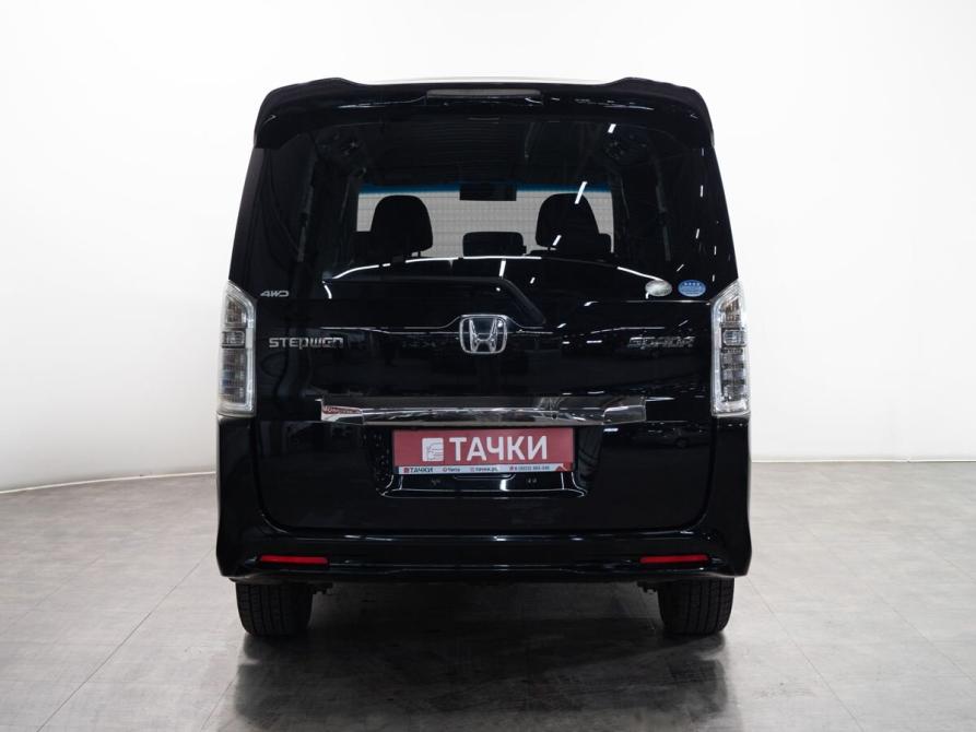 Honda Stepwgn IV Рестайлинг Чита  - изображение 4