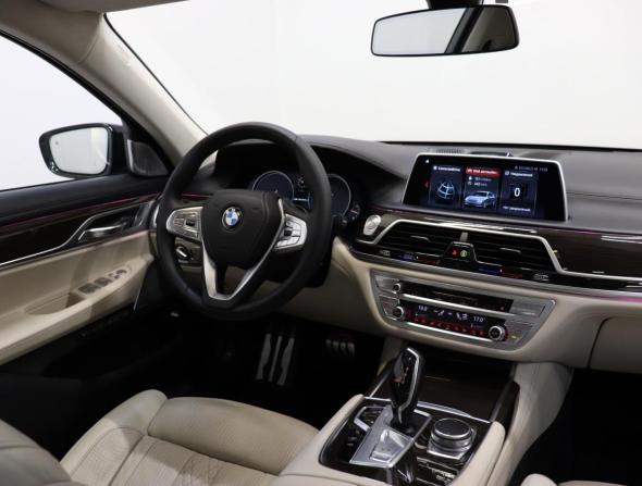 BMW 7 серии VI (G11/G12) с пробегом 2015 года, цена 3 390 000 рублей, 108663 км, седан, Автокод Объявления