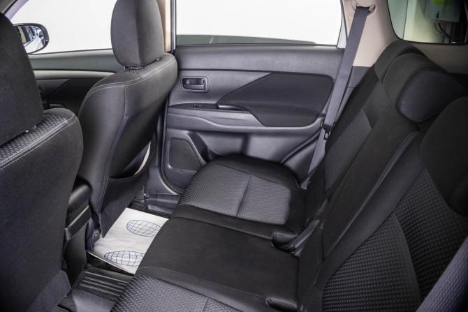 Mitsubishi Outlander III Рестайлинг 2 с пробегом 2017 года, цена 1 859 000 рублей, 200125 км, внедорожник, Автокод Объявления