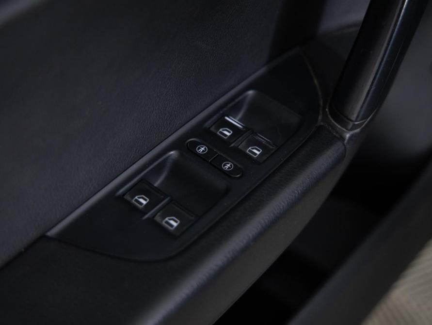 Volkswagen Touareg II Санкт-Петербург  - изображение 22