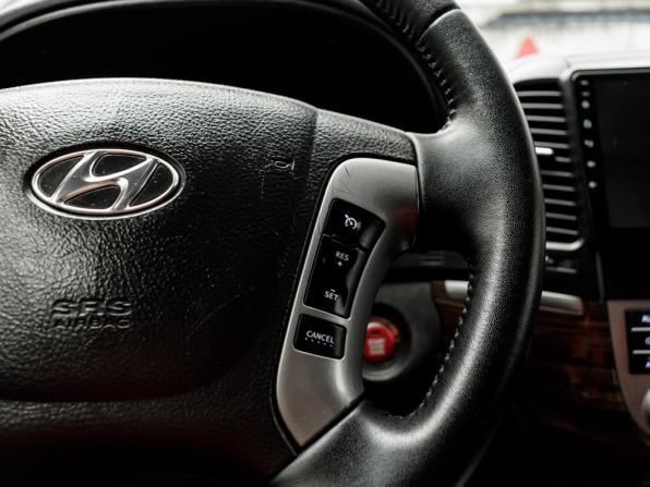 Hyundai Santa Fe II Рестайлинг с пробегом 2012 года, цена 1 350 000 рублей, 237158 км, внедорожник, Автокод Объявления