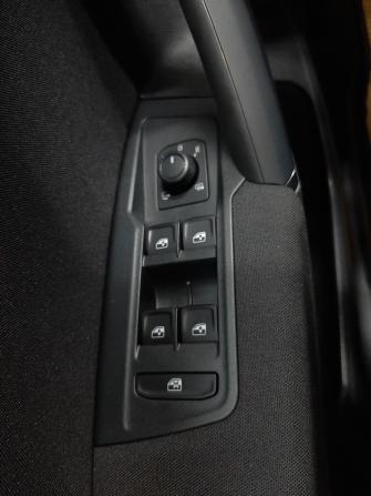 Volkswagen Tiguan II Рестайлинг с пробегом 2021 года, цена 2 870 000 рублей, 23206 км, внедорожник, Автокод Объявления