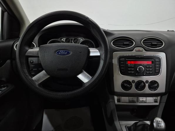 Ford Focus II Рестайлинг с пробегом 2011 года, цена 395 000 рублей, 250499 км, седан, Автокод Объявления