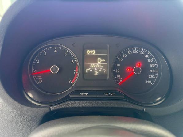 Volkswagen Polo V Рестайлинг с пробегом 2018 года, цена 996 500 рублей, 166489 км, седан, Автокод Объявления