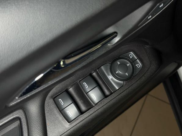 Chevrolet Equinox III с пробегом 2019 года, цена 1 999 000 рублей, 140690 км, внедорожник, Автокод Объявления